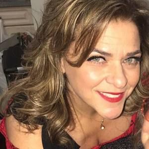 Meet your Posher, Eleonora